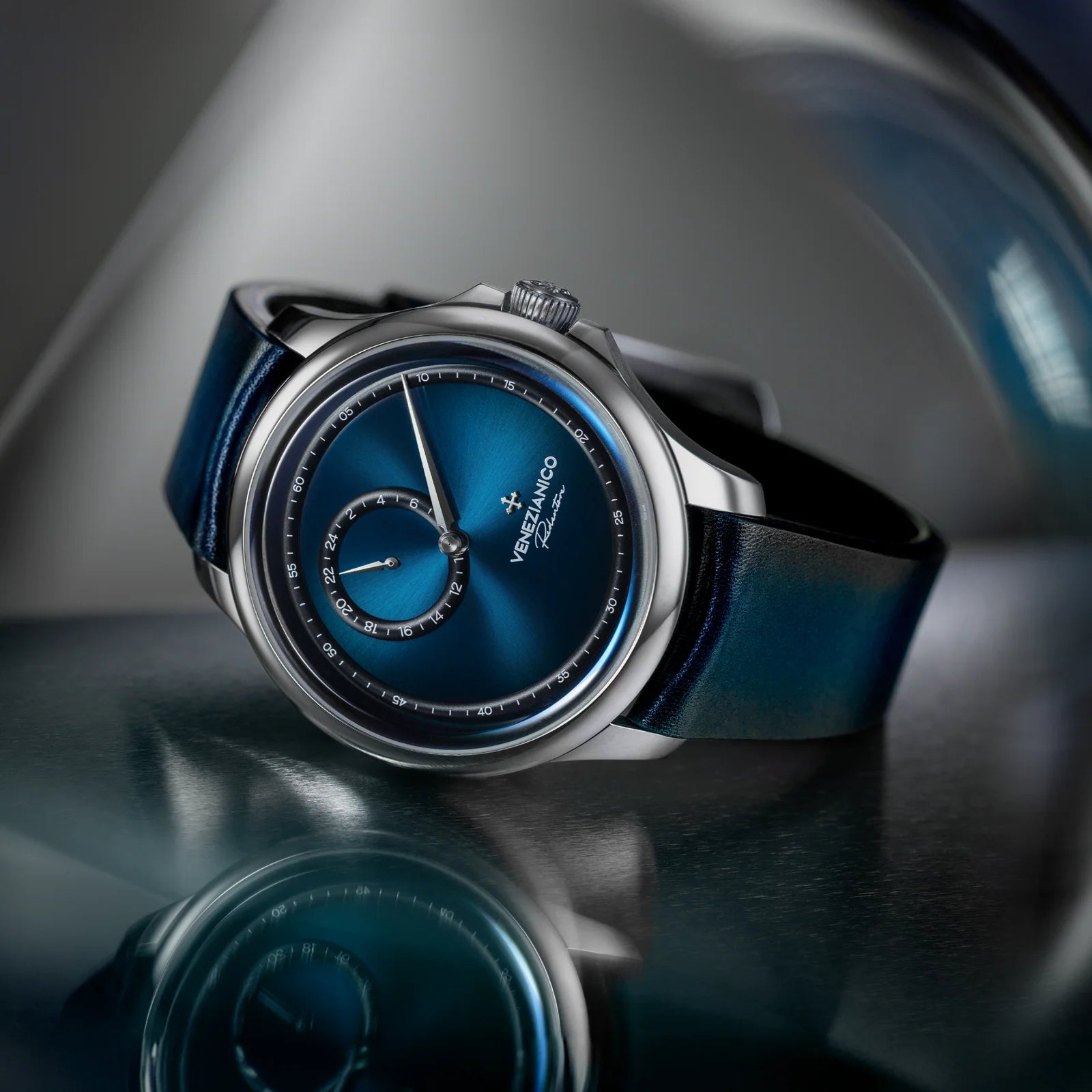 REDENTORE_Enigma_Wrist_blue