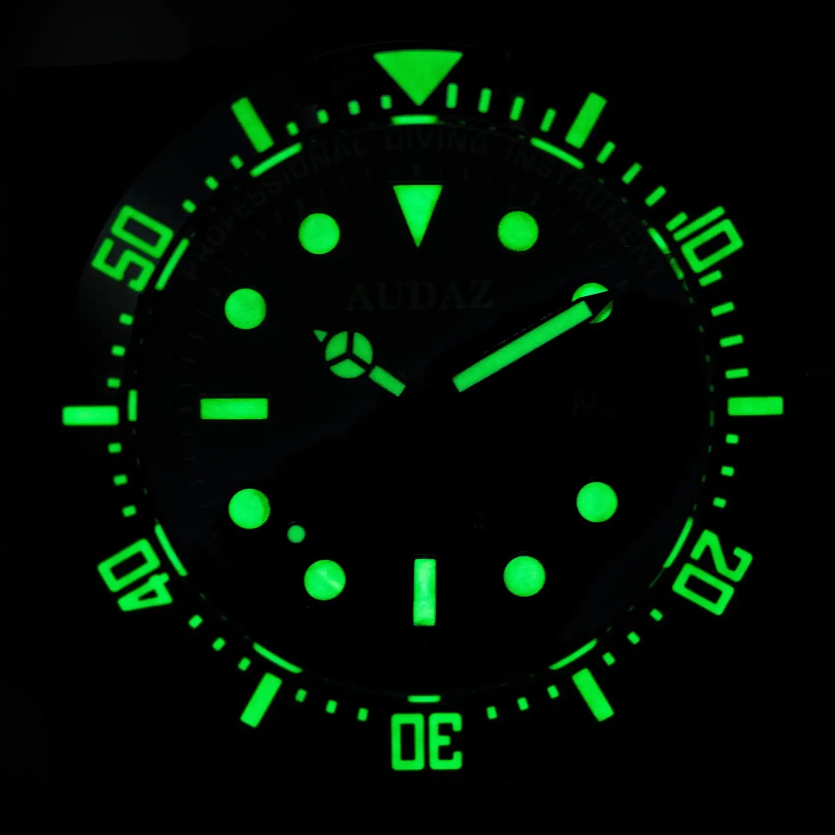 Audaz Abyss lume
