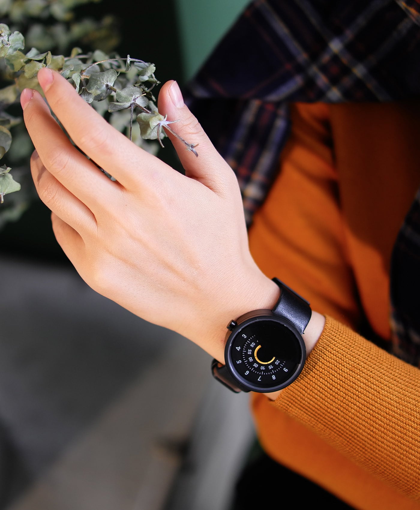 ANICORN - Series 000 - Black & Yellow-WRIST SHOT-min