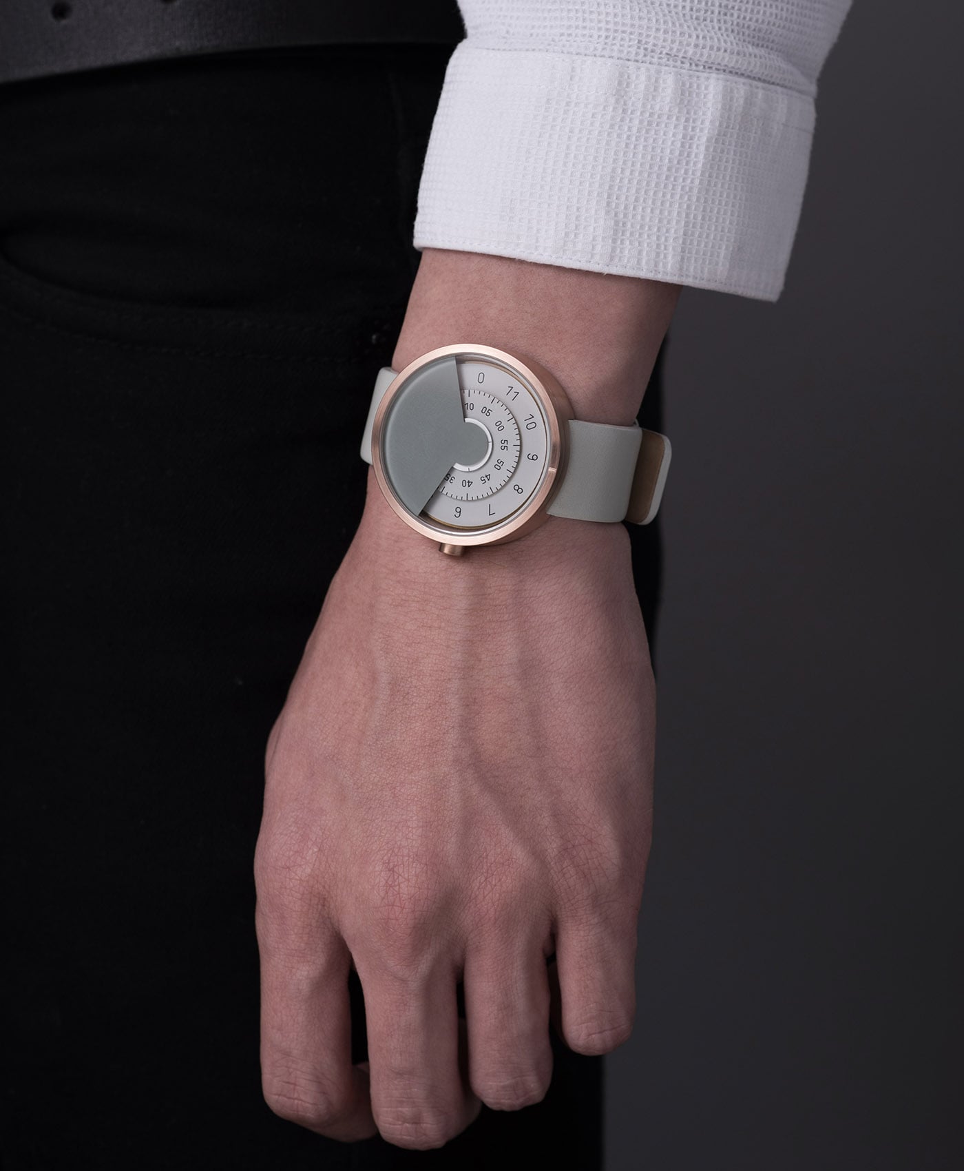 ANICORN - Series 000 - Rose Gold & Grey-wrist shot-min