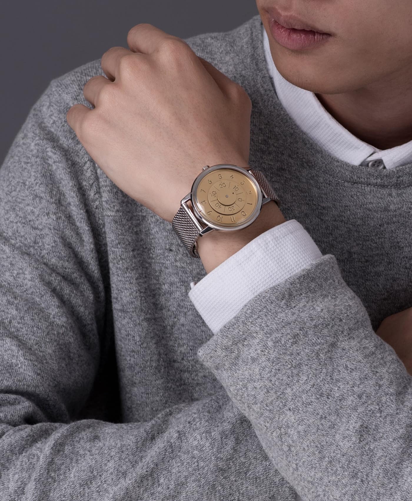 ANICORN - Series K452 Space - Solar-wrist shot-min