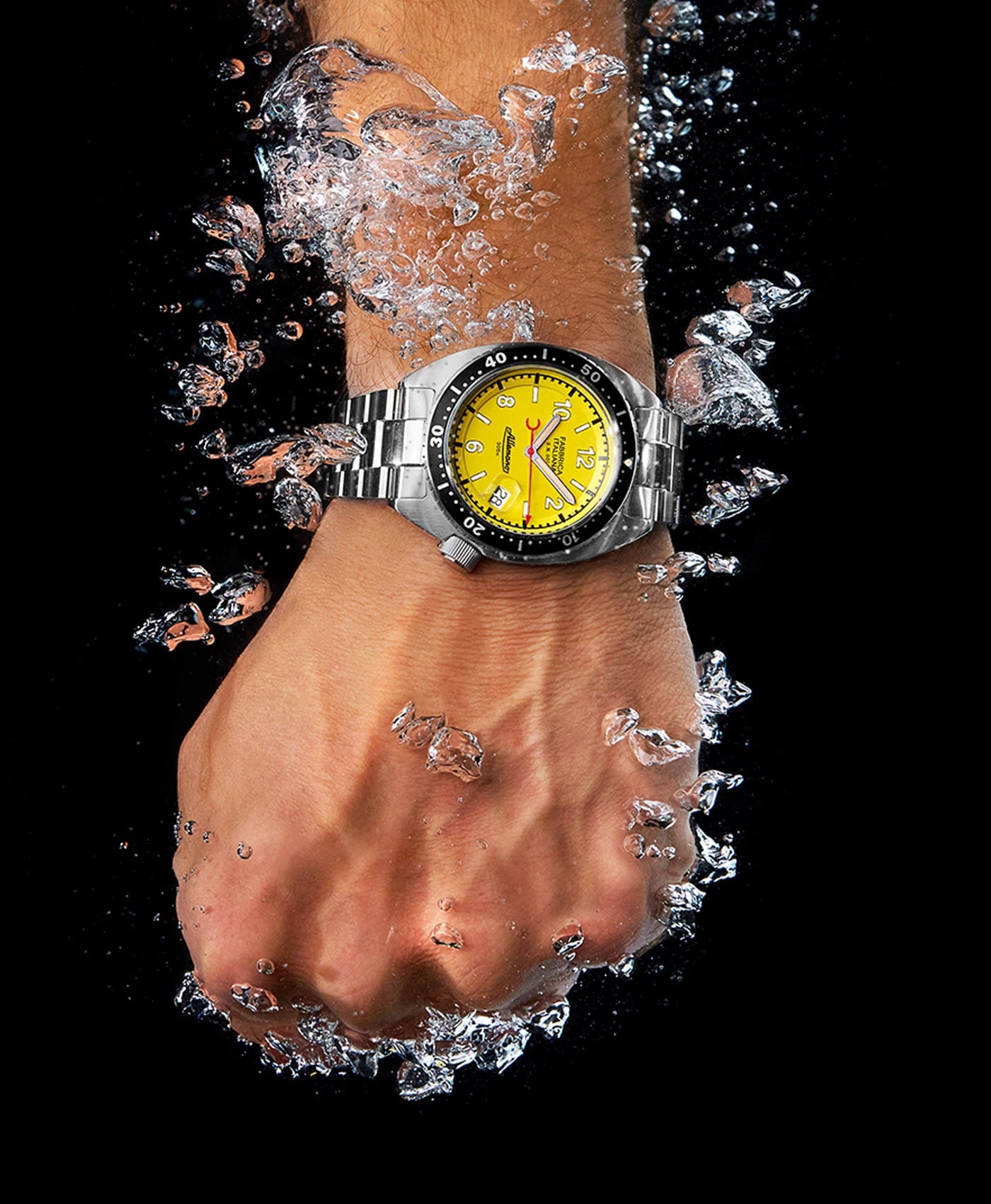 Allemano - Collection 1973 - Shark & Crab-wrist shot-min