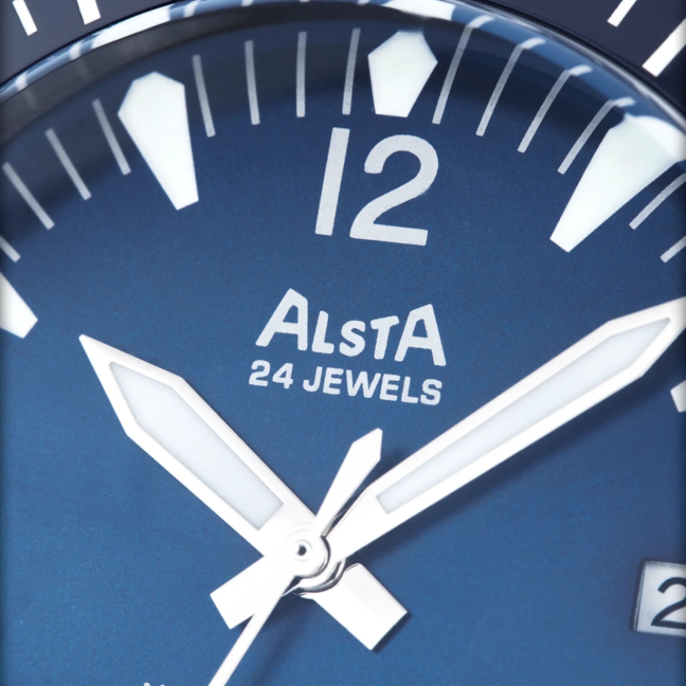 Alsta - Nautoscaph - Blue - dial macro