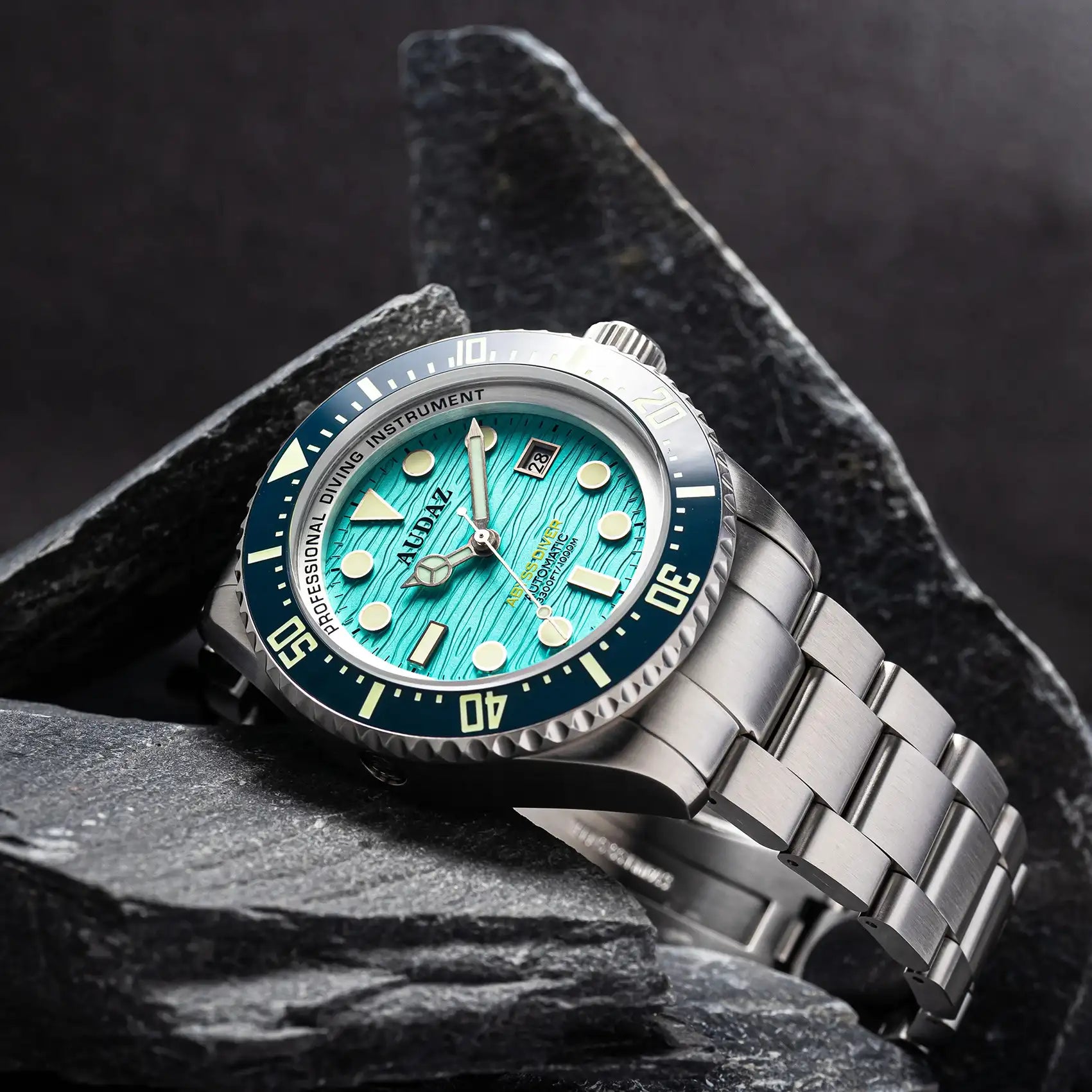 Audaz ABYSS DIVER aqua blue dial