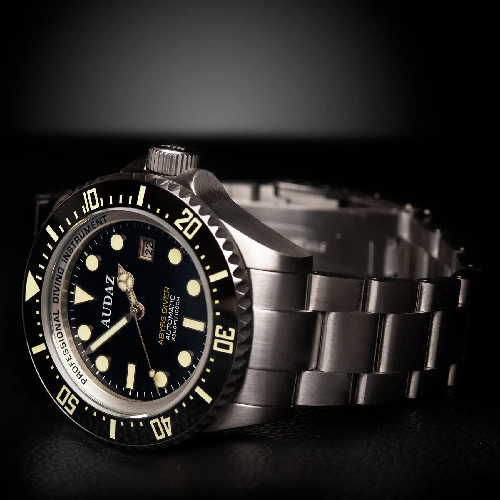 Audaz ABYSS DIVER black dial
