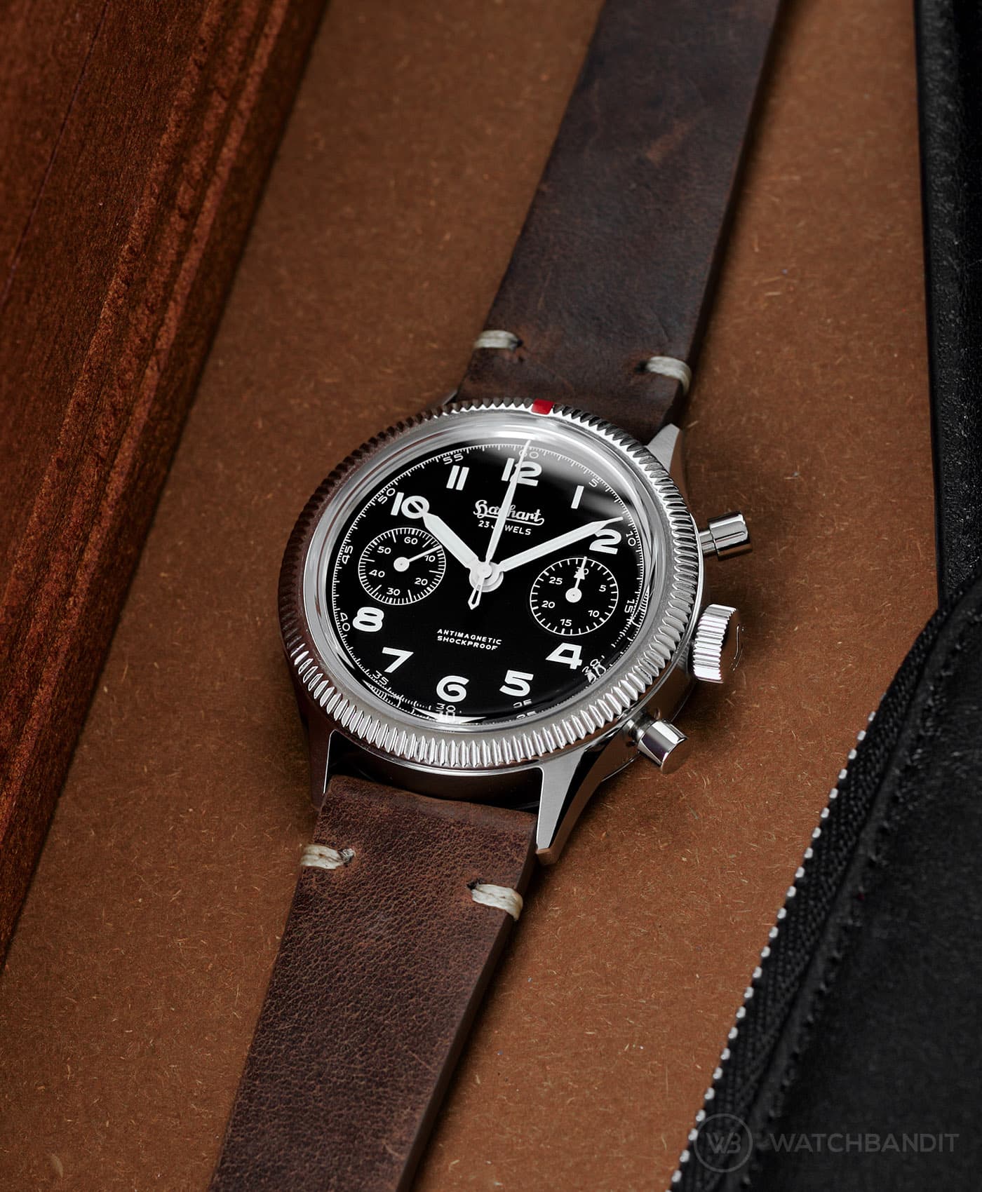 Jelsdal_Hanhart_417ES_0-vintage brown-min