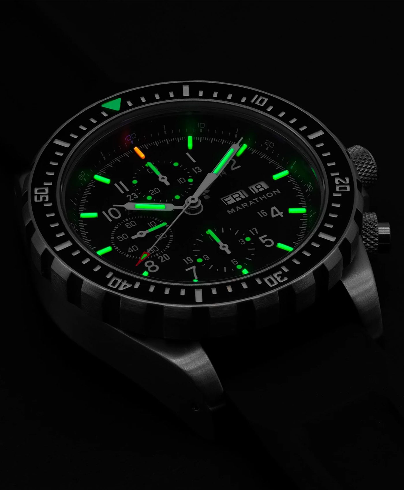Marathon-46mm-Jumbo-Diver-Pilots-Day-Date-Automatic-Chronograph-CSAR-lume-min