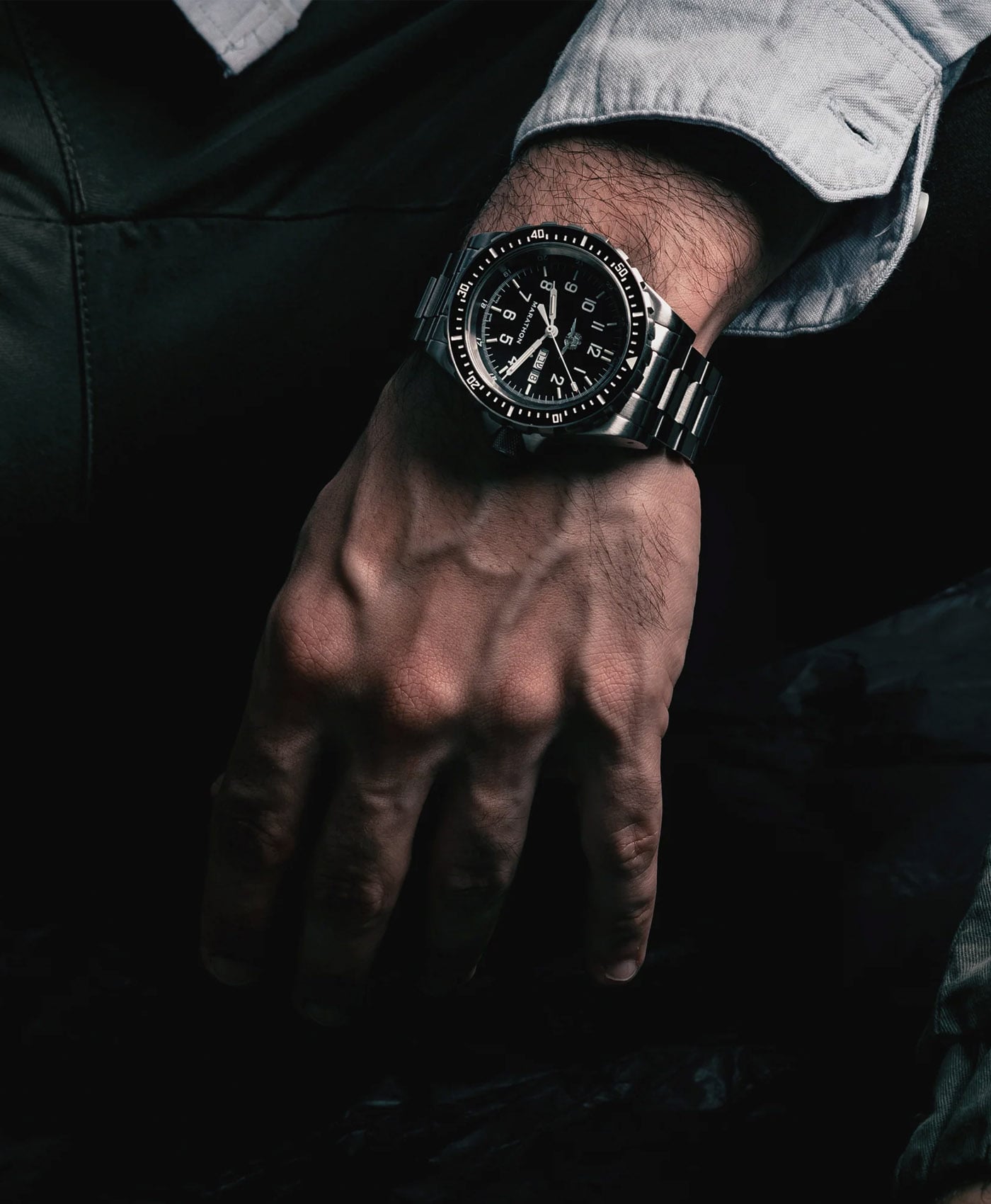 Marathon-46mm-Official-IDF-YAMAM-Jumbo-Day-Date-Automatic-JDD-wristshot-min