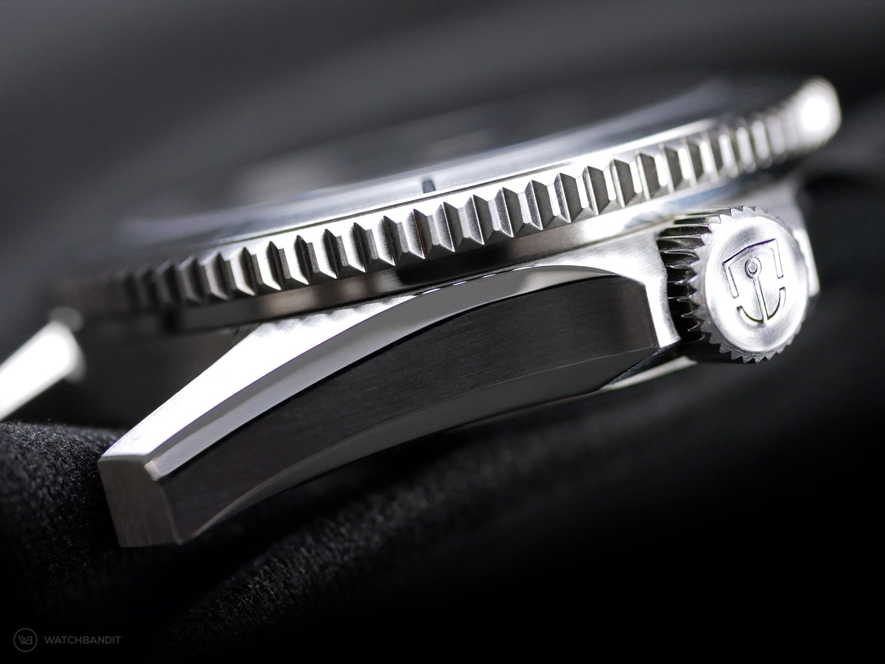 Nordic-Marine-Instruments-ØSTERSØEN-Havblå-case-finish