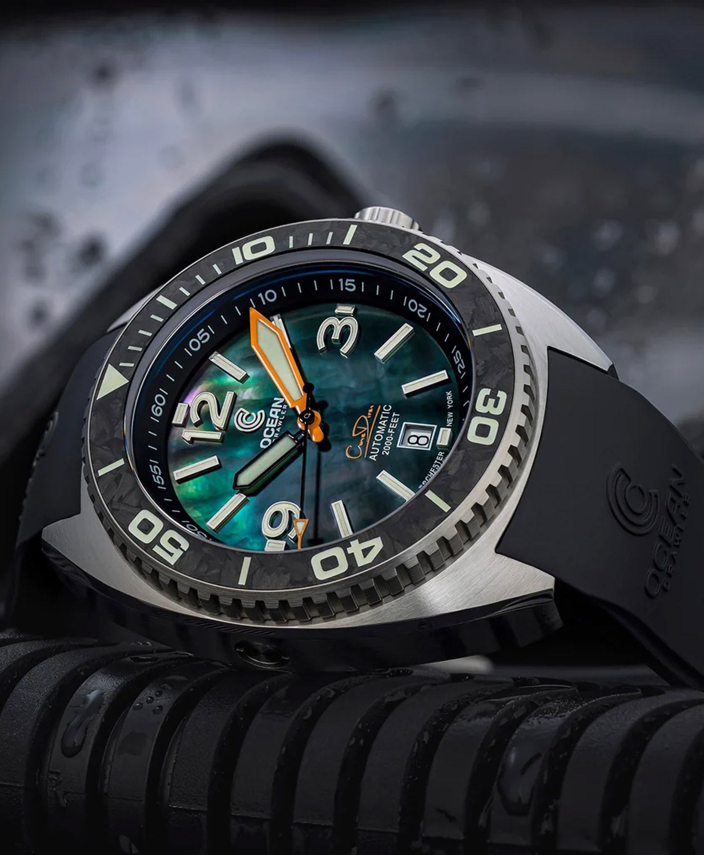 Ocean Crawler Core Diver - Black Mother of Pearl - Carbon Fiber Bezel - rubber strap