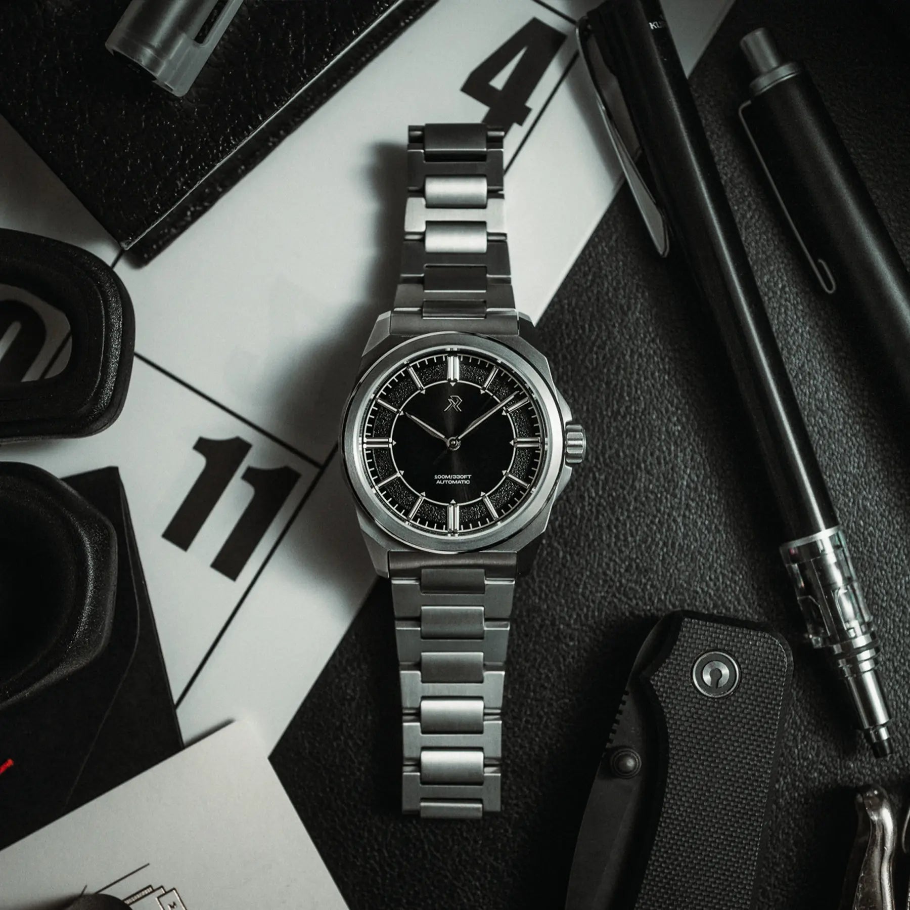 RZE – Resolute 36 - Waypoint - mood shot