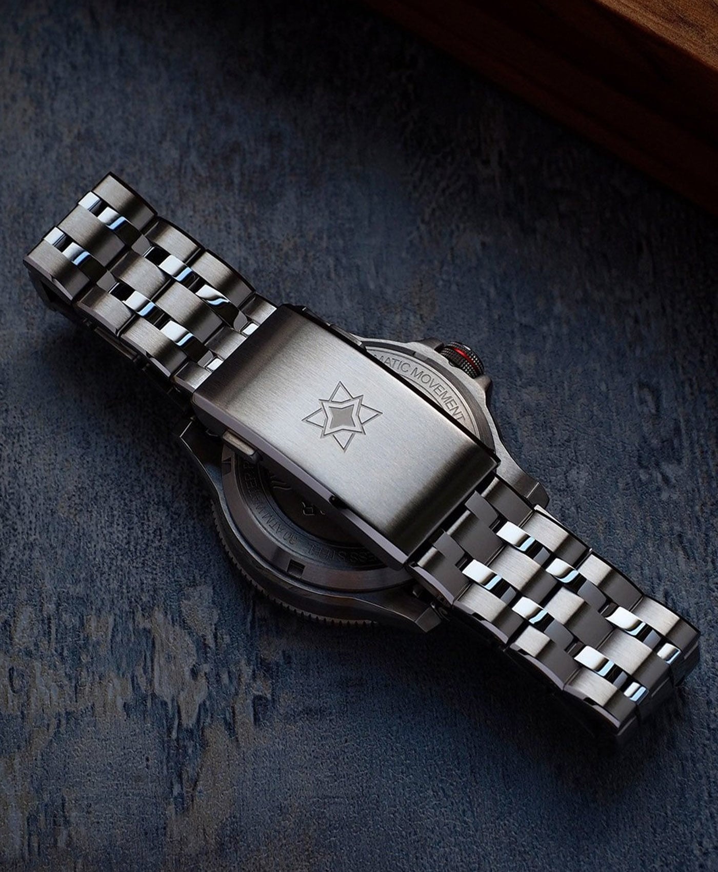 Second Hour - The Gin Clear MkII - Clasp-min