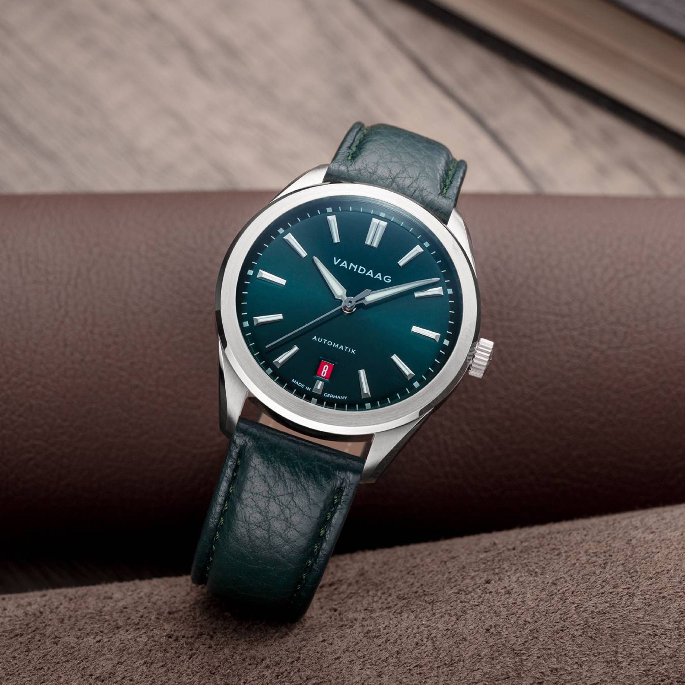 Vandaag - Baas - Harmonie - Leather Bracelet - Red Date - mood