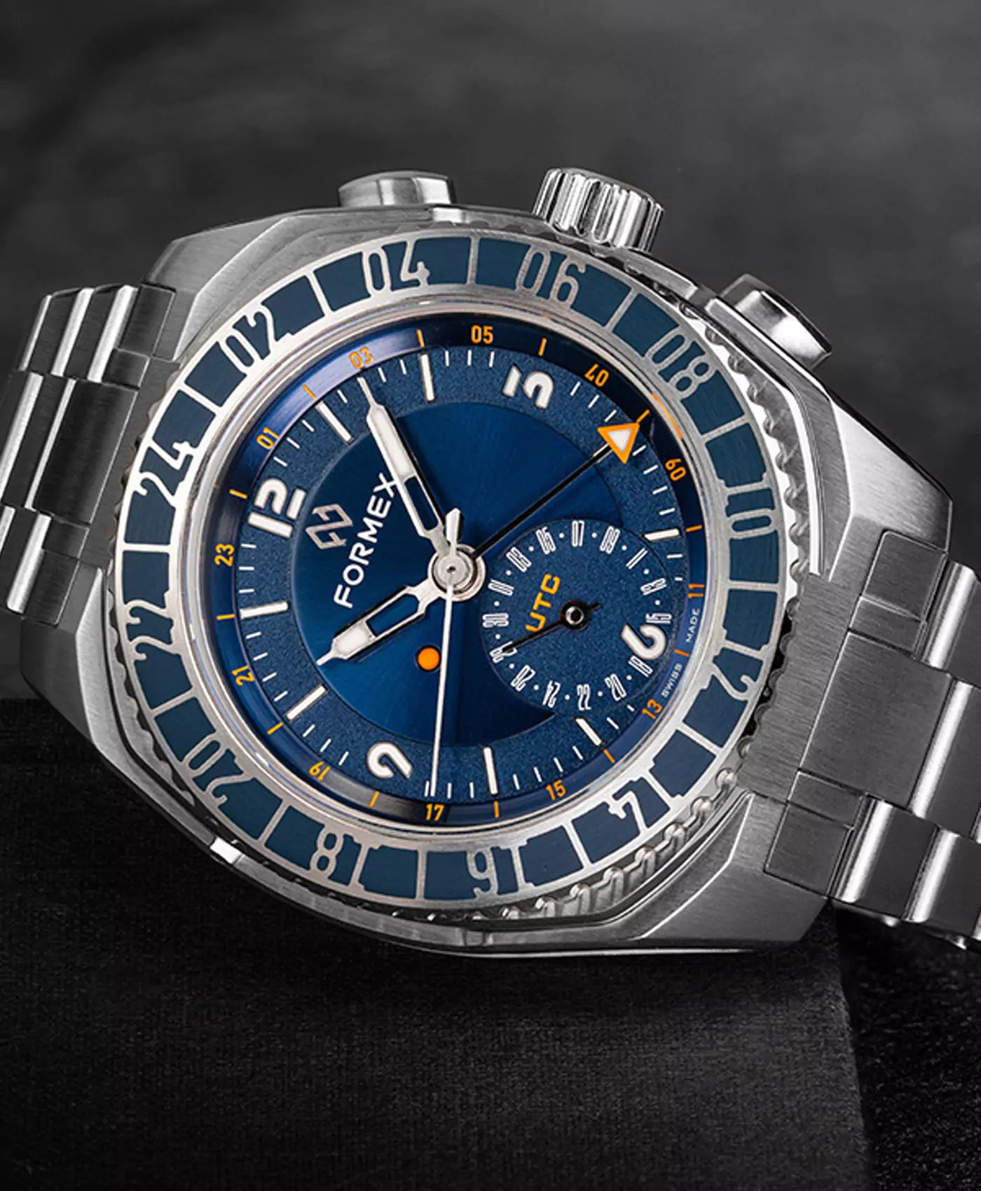 formex-stratos-utc-automatic-utc-true-pilot-blue-mood