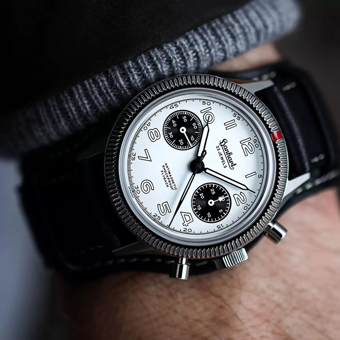 hanhart-417-es-1954-flyback-panda-39-mm-wristshot