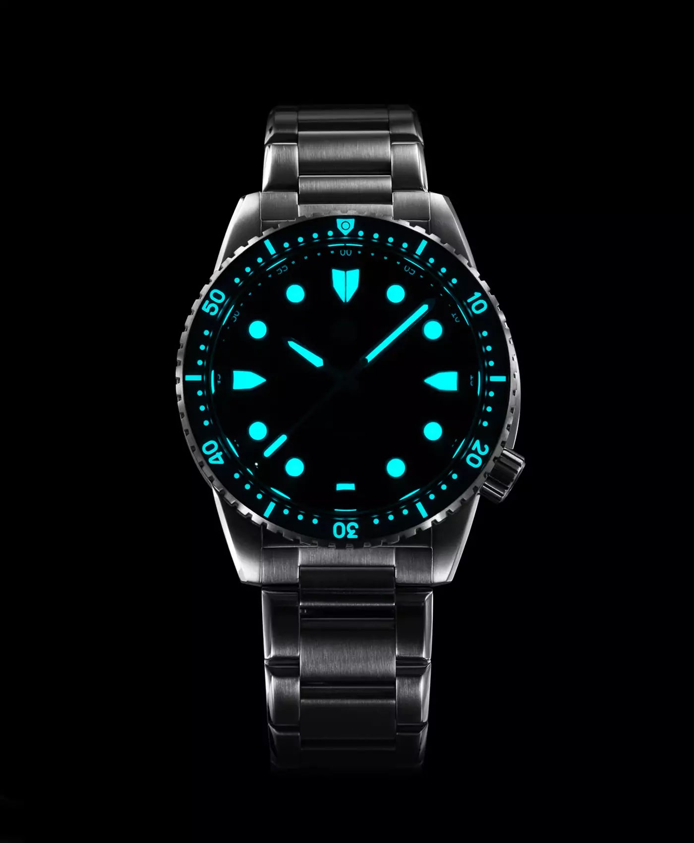 zelos-mako-300m-diver-falcons-eye-lume