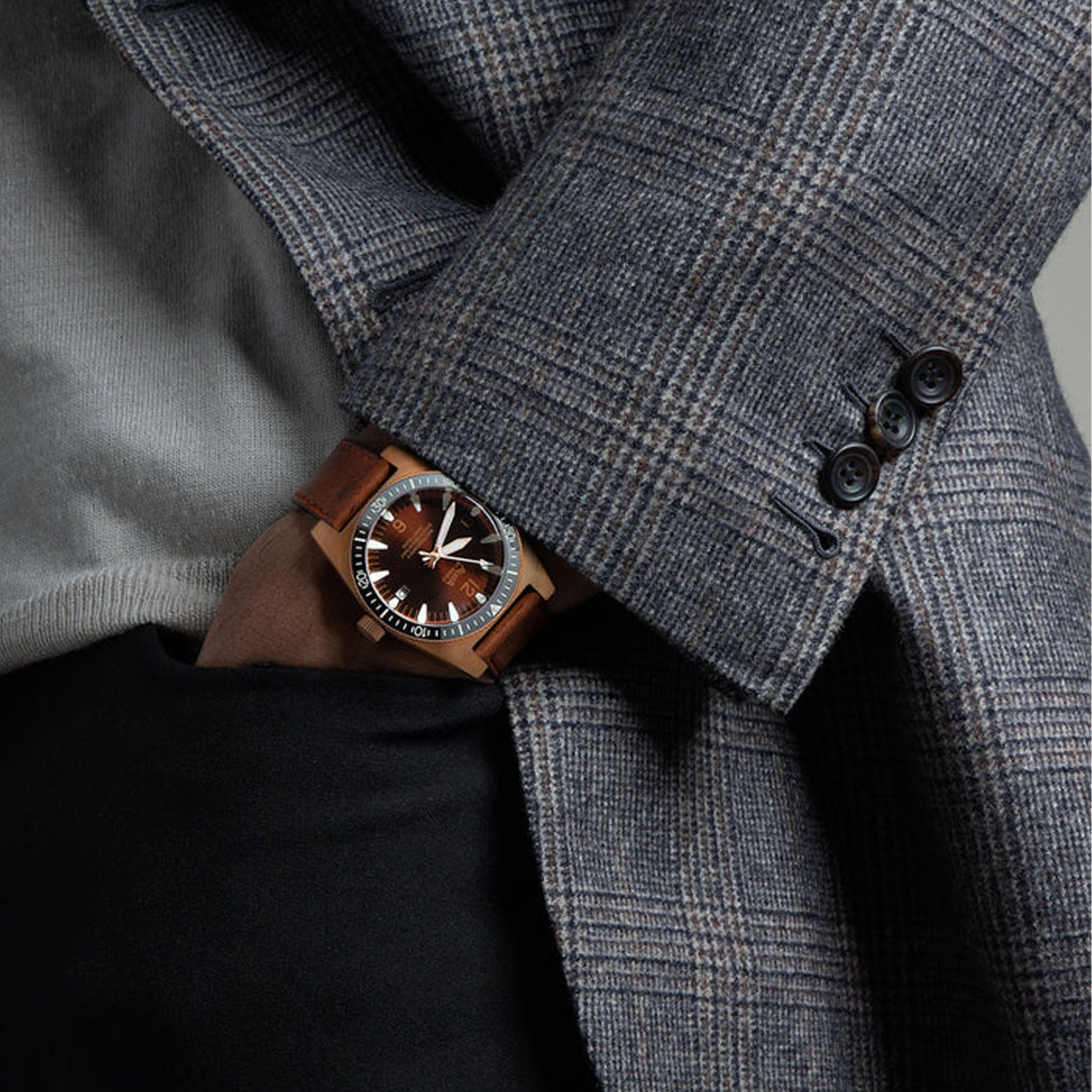 Alsta - Nautoscaph - Bronze Bark - pocket shot