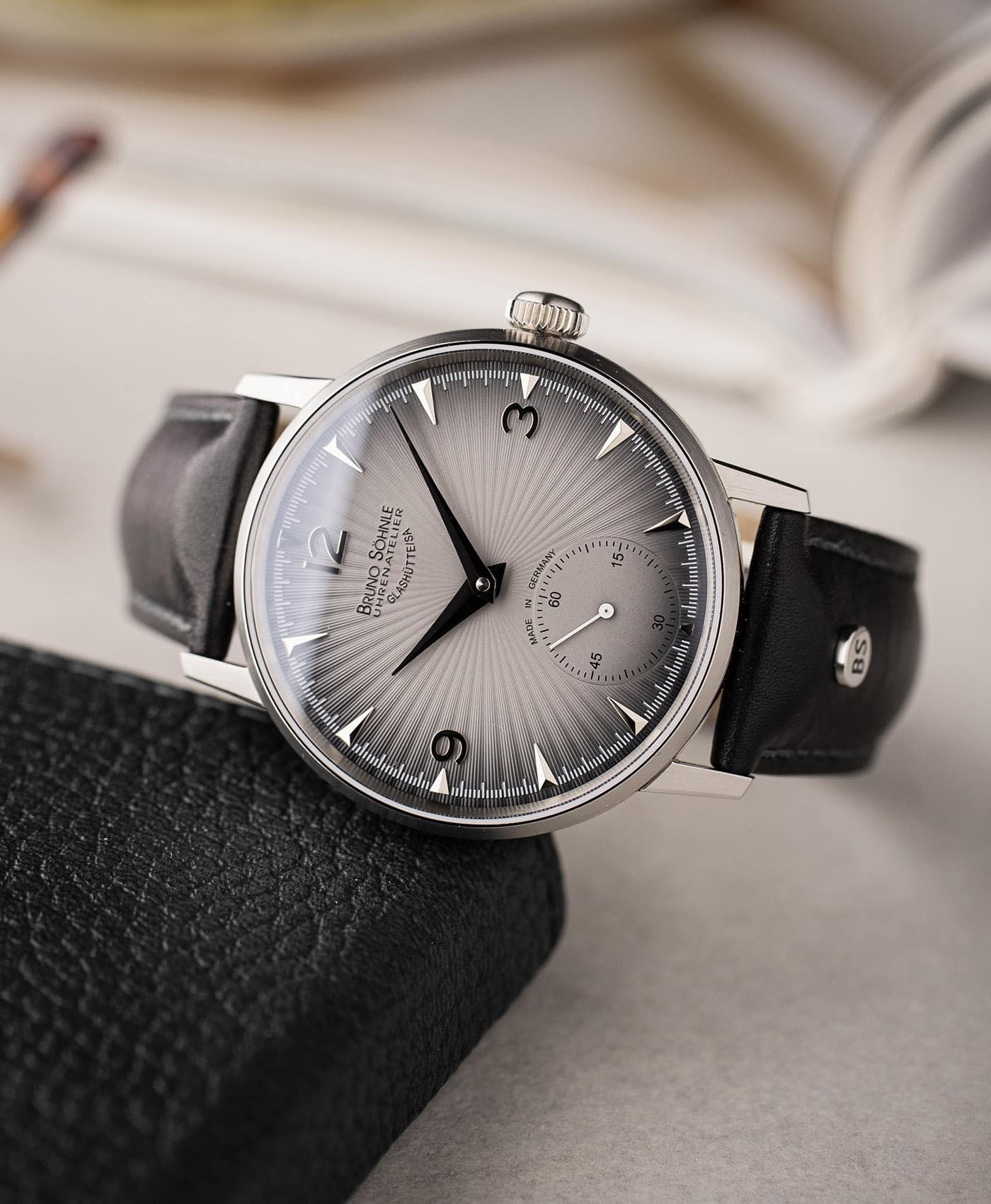 Bruno Söhnle - Stuttgart Handaufzug II - 17-11190-861