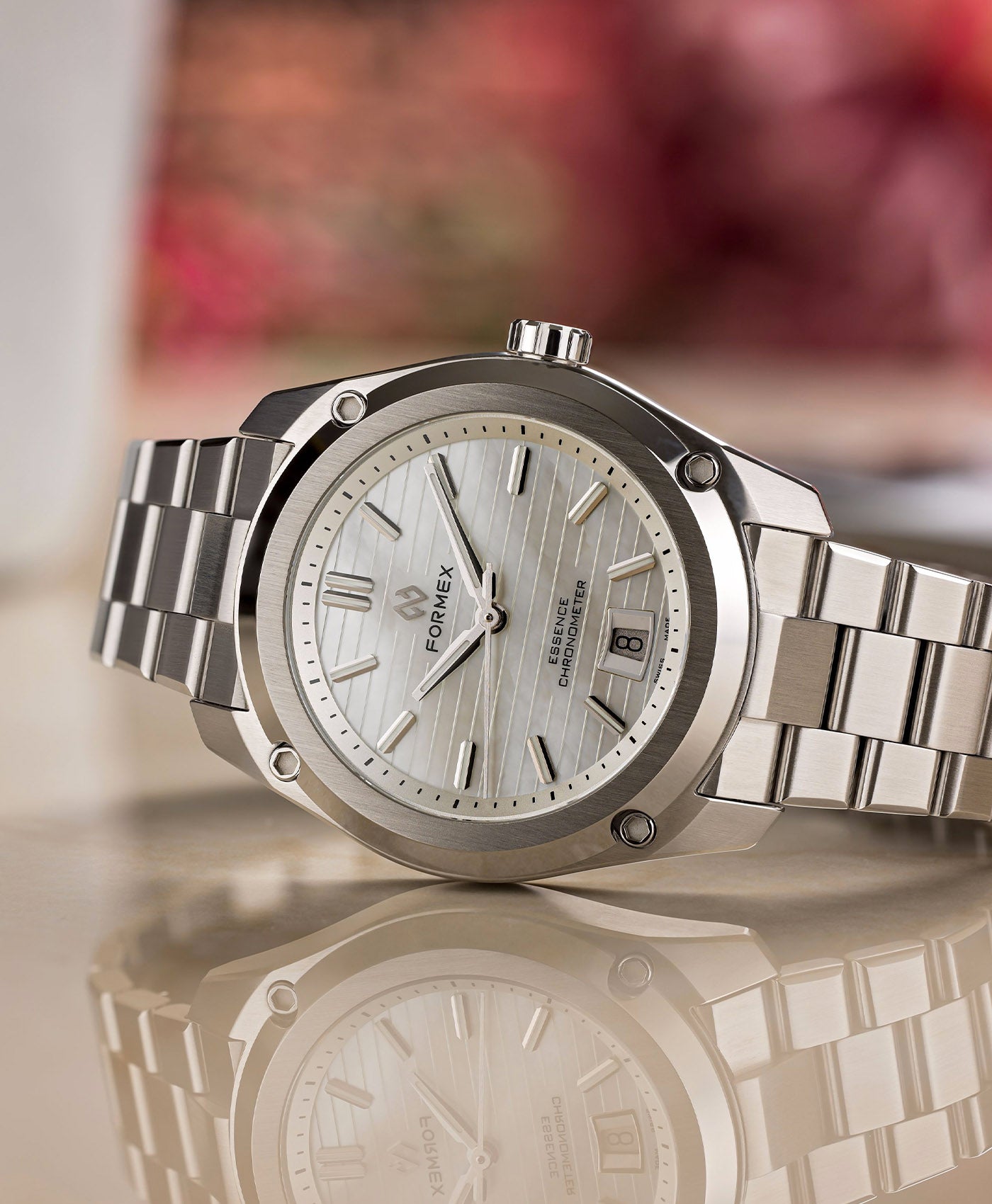 Formex - Essence ThirtyNine (39mm) Automatic Chronometer - Nacre-reflection