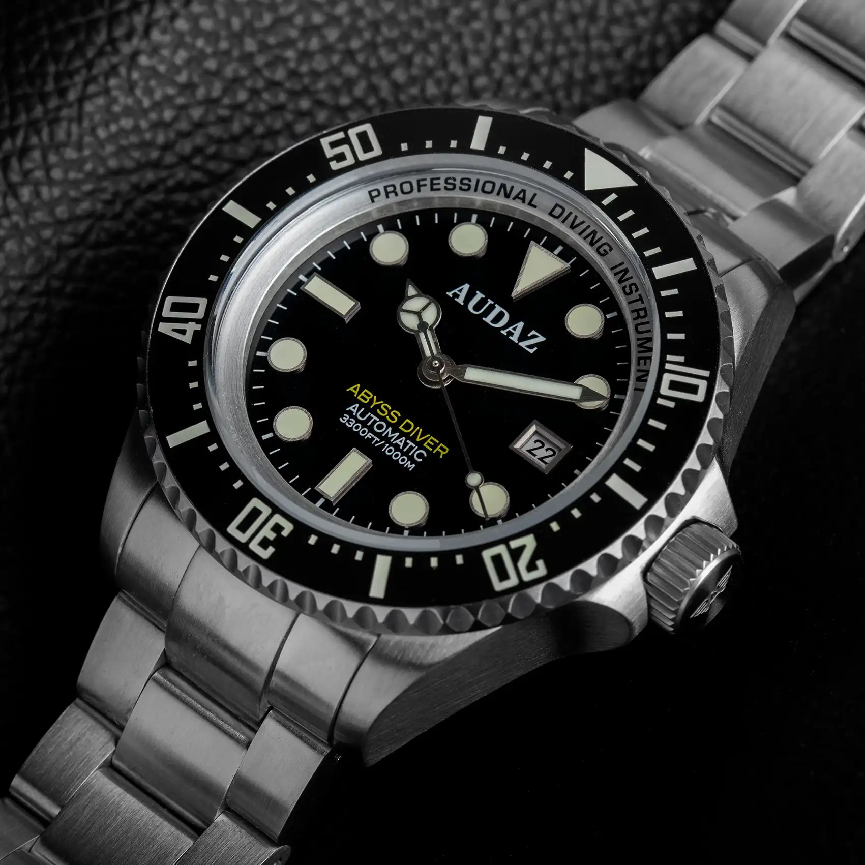 Audaz ABYSS DIVER black dial