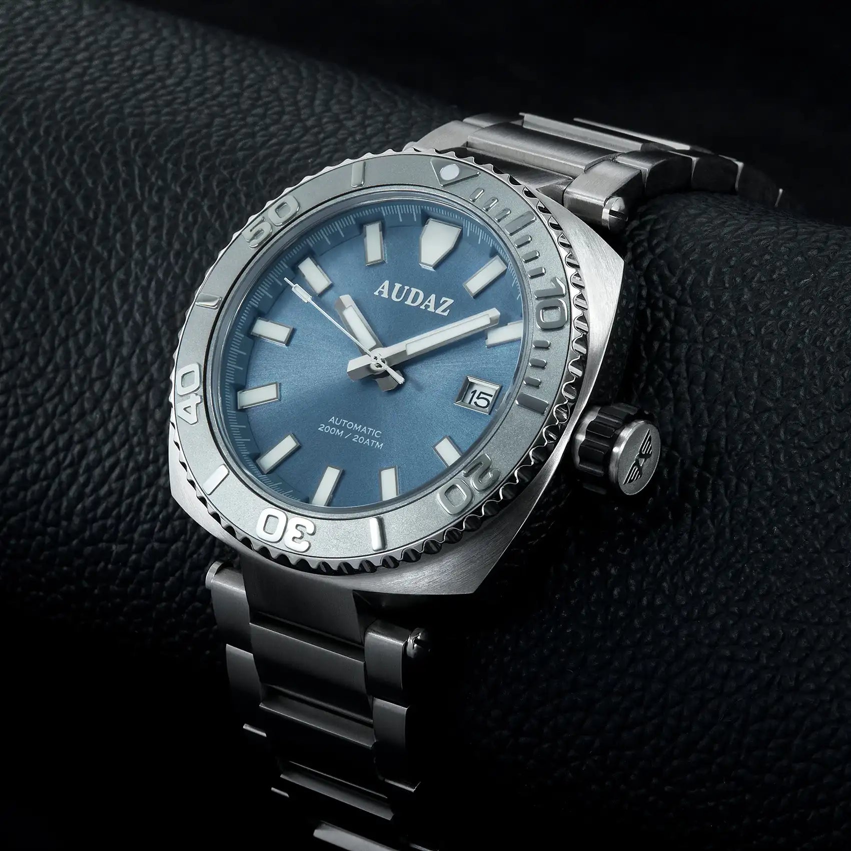 Audaz KING RAY ADZ-3040-03 - ice blue sunray dial