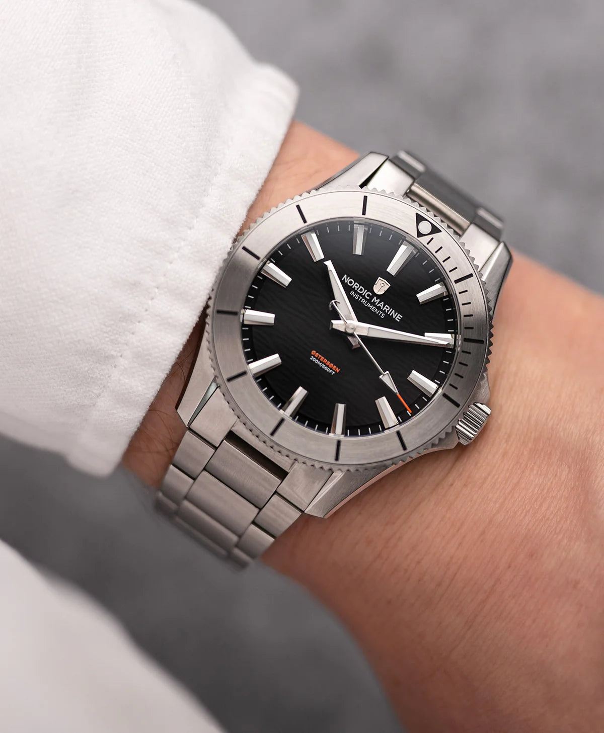 NMI-Osterson-Midnat-WristShot