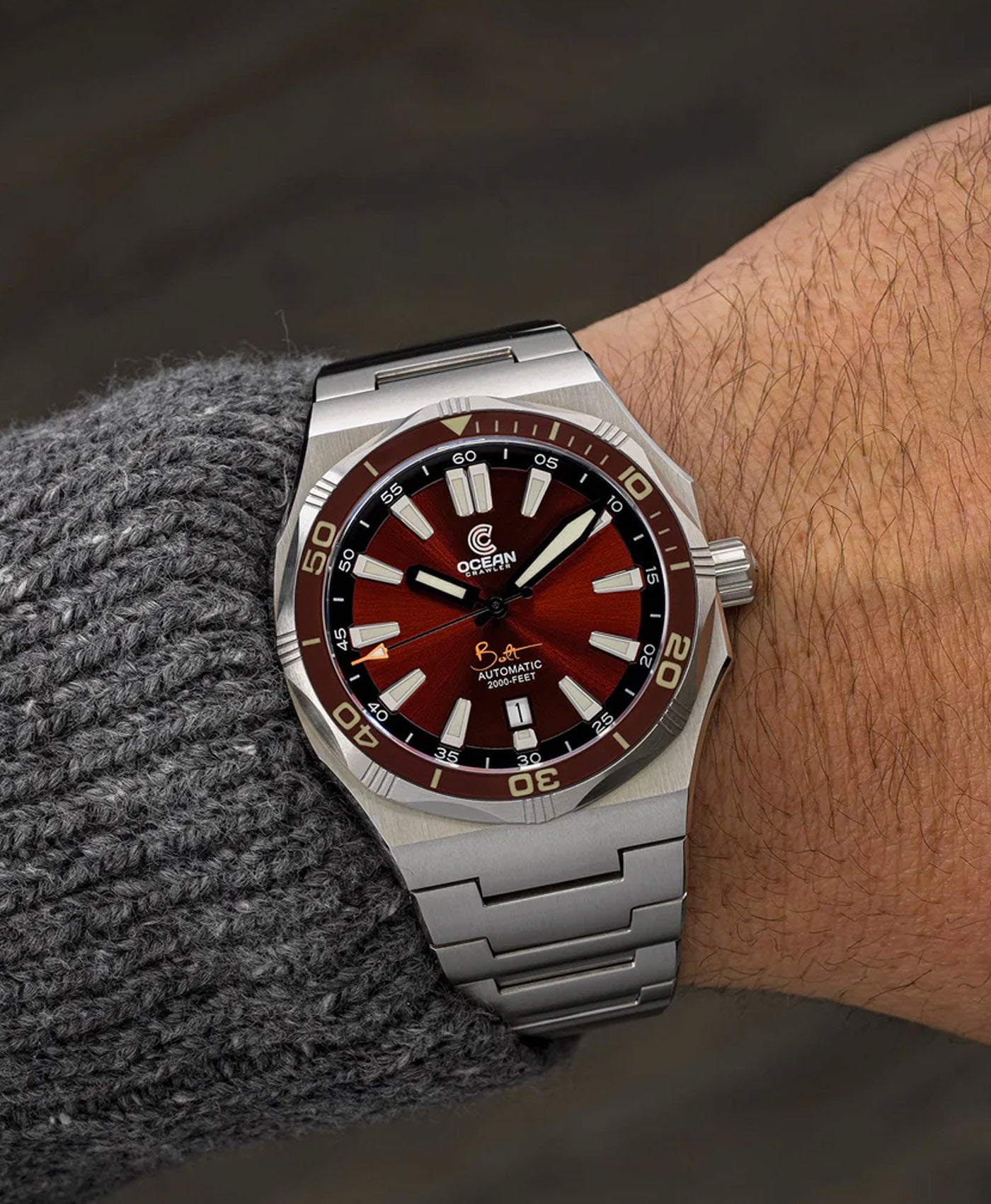 Ocean Crawler Bolt - Red - wrist shot