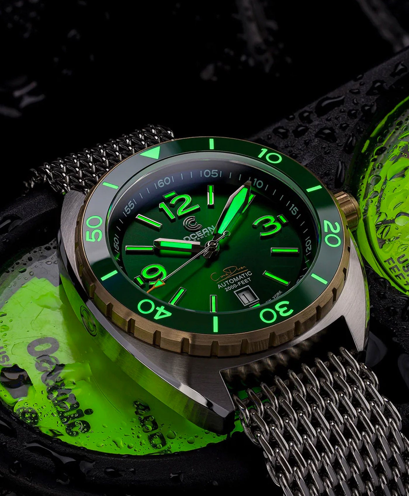 Ocean Crawler Core Diver - Collector's Bronze - Green - lume