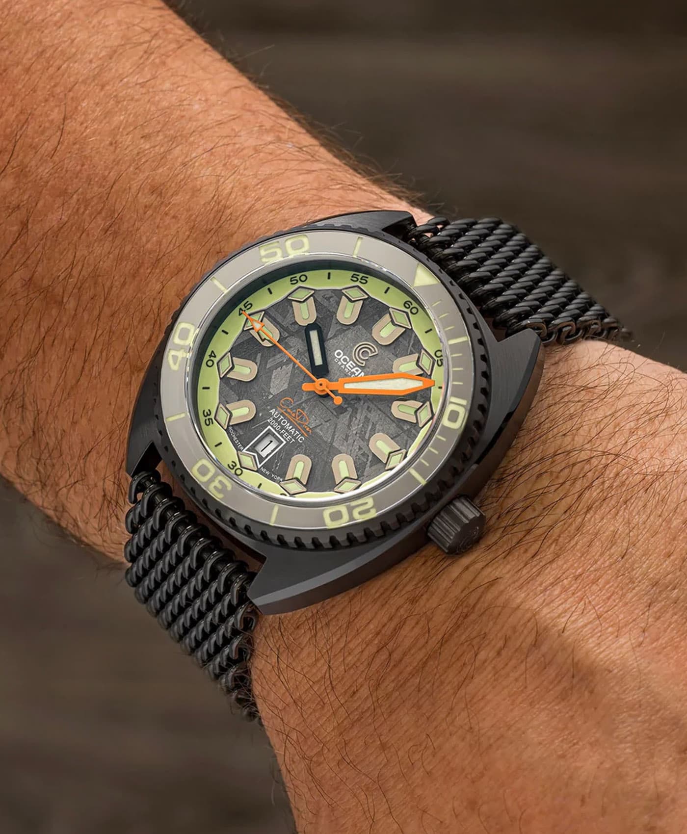 Ocean Crawler Core Diver - Meteorite Refractor DLC-wrist shot-min