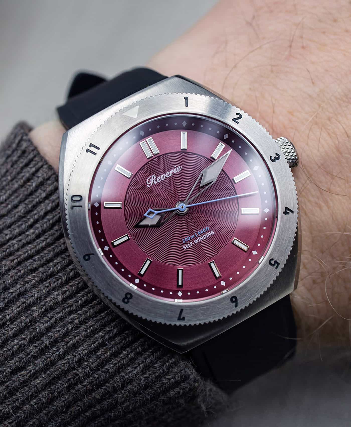Reverie - Diver - Dive Bezel - Red