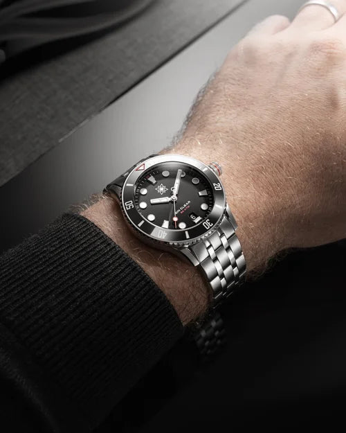 Second Hour - The Gin Clear 3 - Sunburst Black