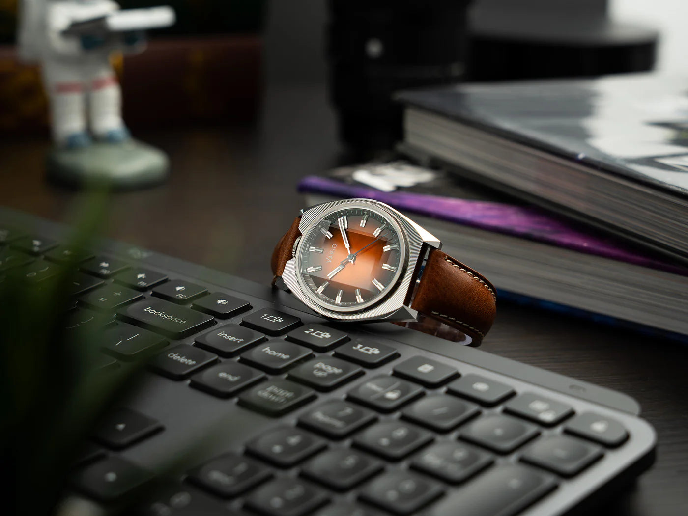 Vario - Futurist - Sunburst Orange Fume