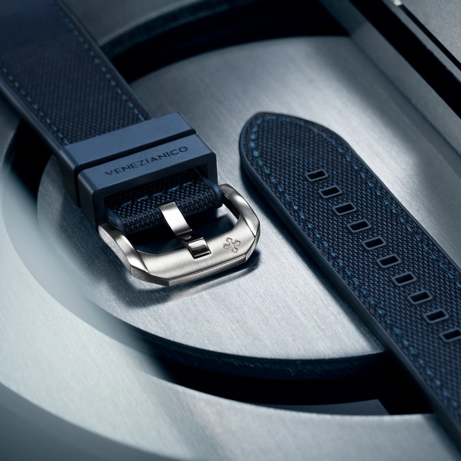 Venezianico - Nereide 42 Titanio - 4521558 strap buckle