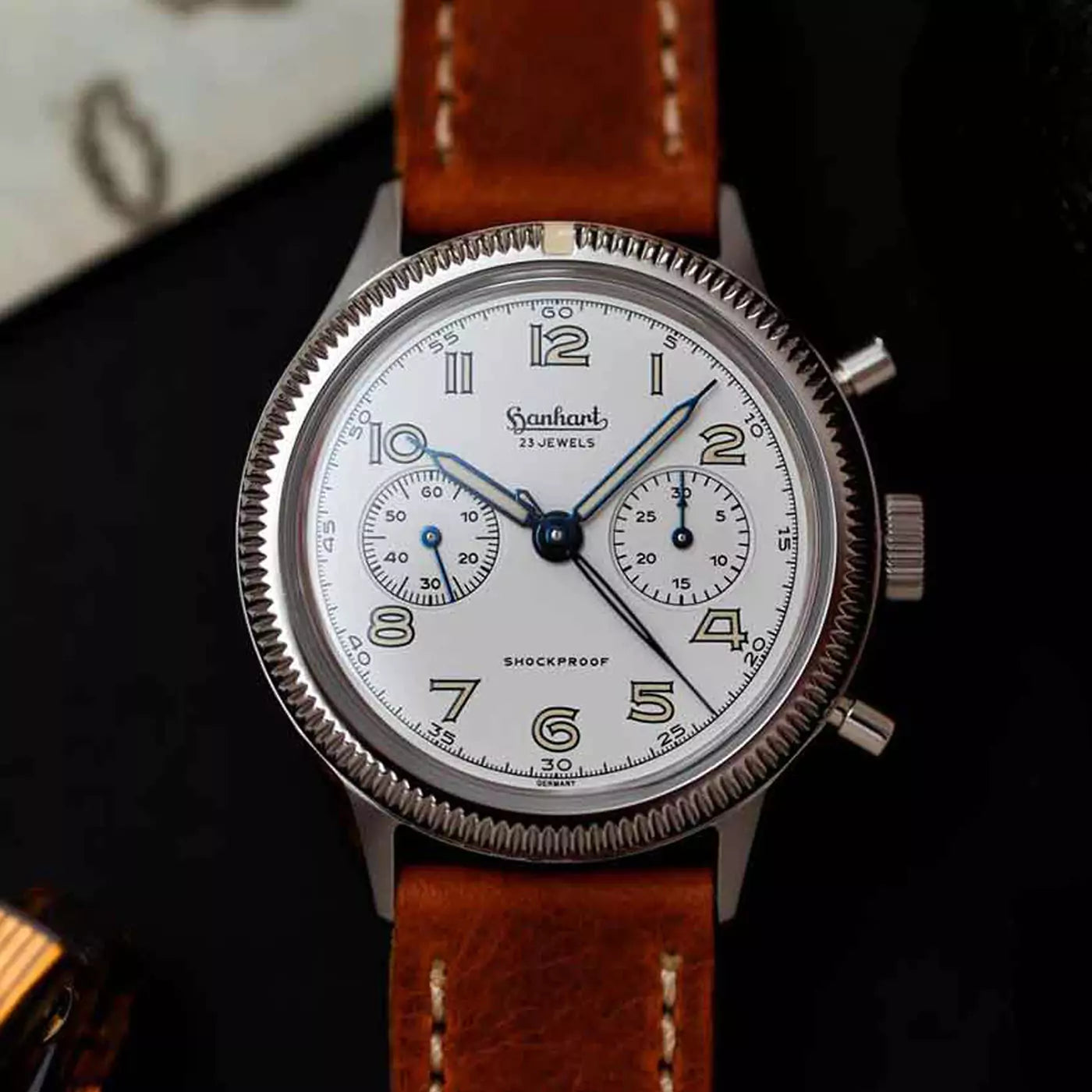 hanhart-417-es-moby-dick-42-mm-leather-strap-mood