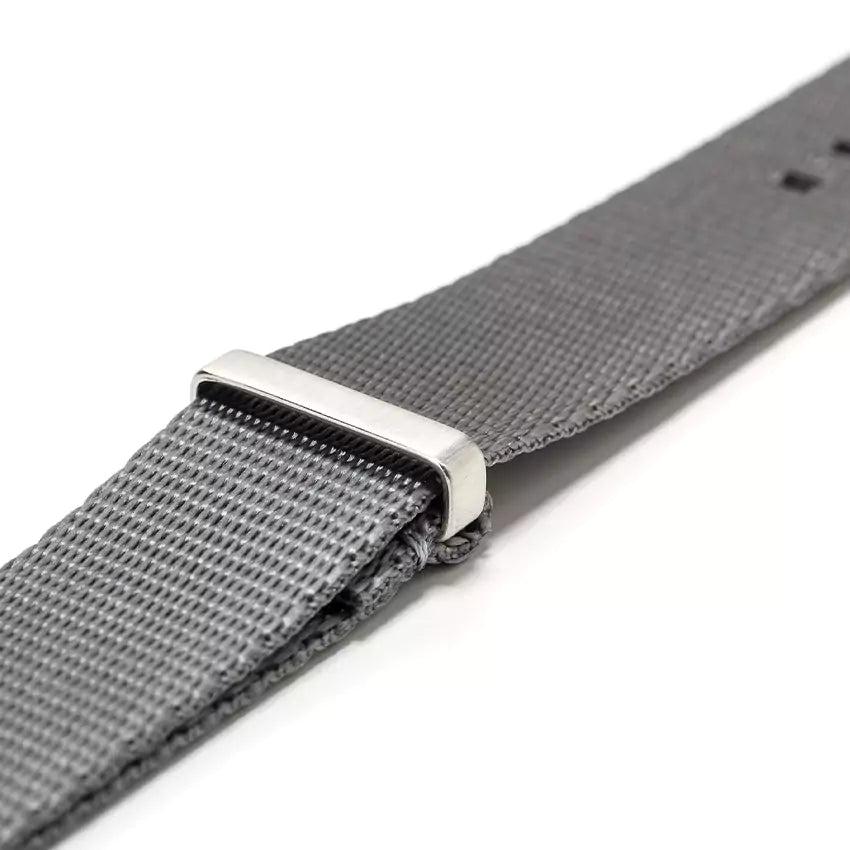 heavy-duty-single-piece-nylon-strap-grey-detail-