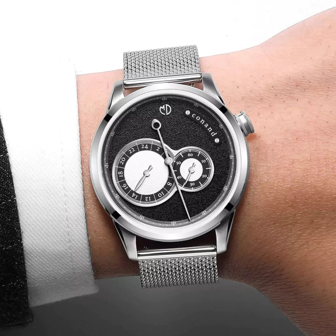 md-studio-watches-supernatural-conand-milanaise-wristshot