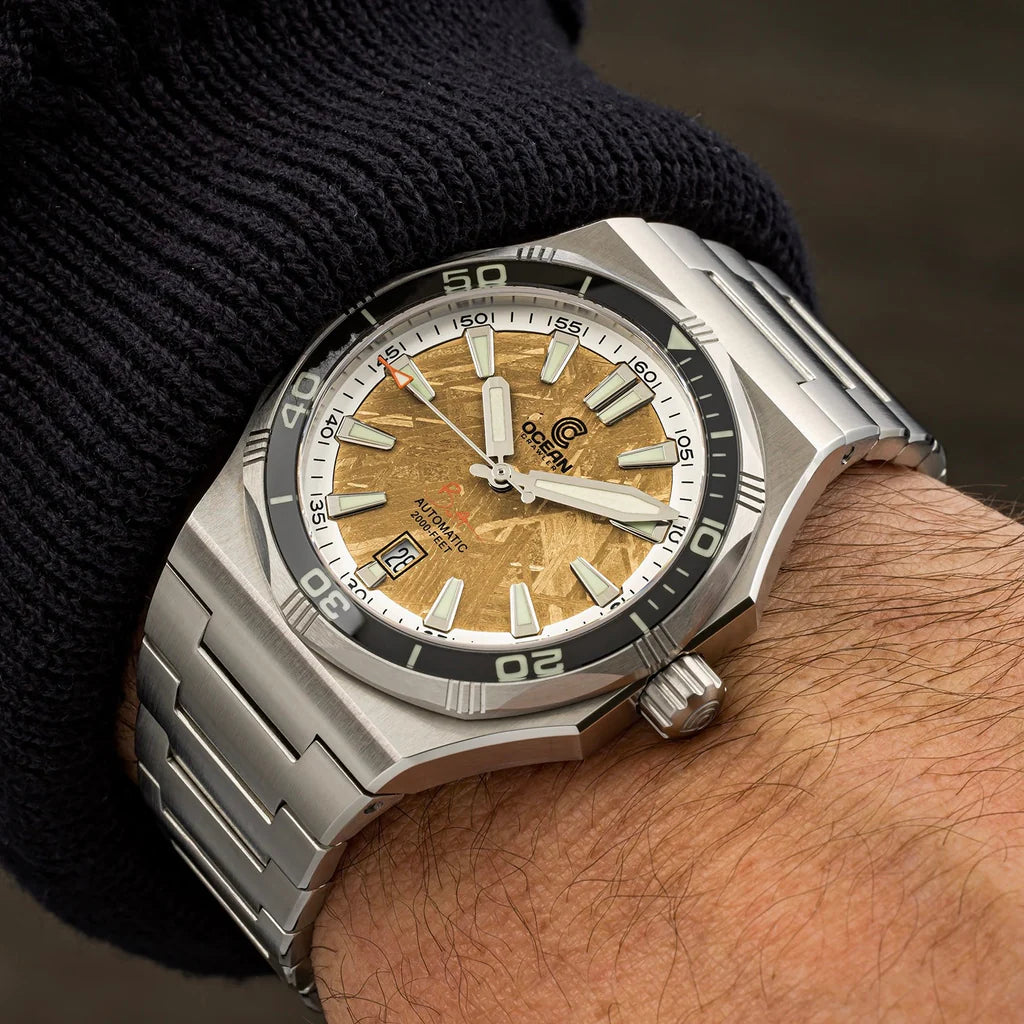 ocean-crawler-bolt-space-gold-wrist shot