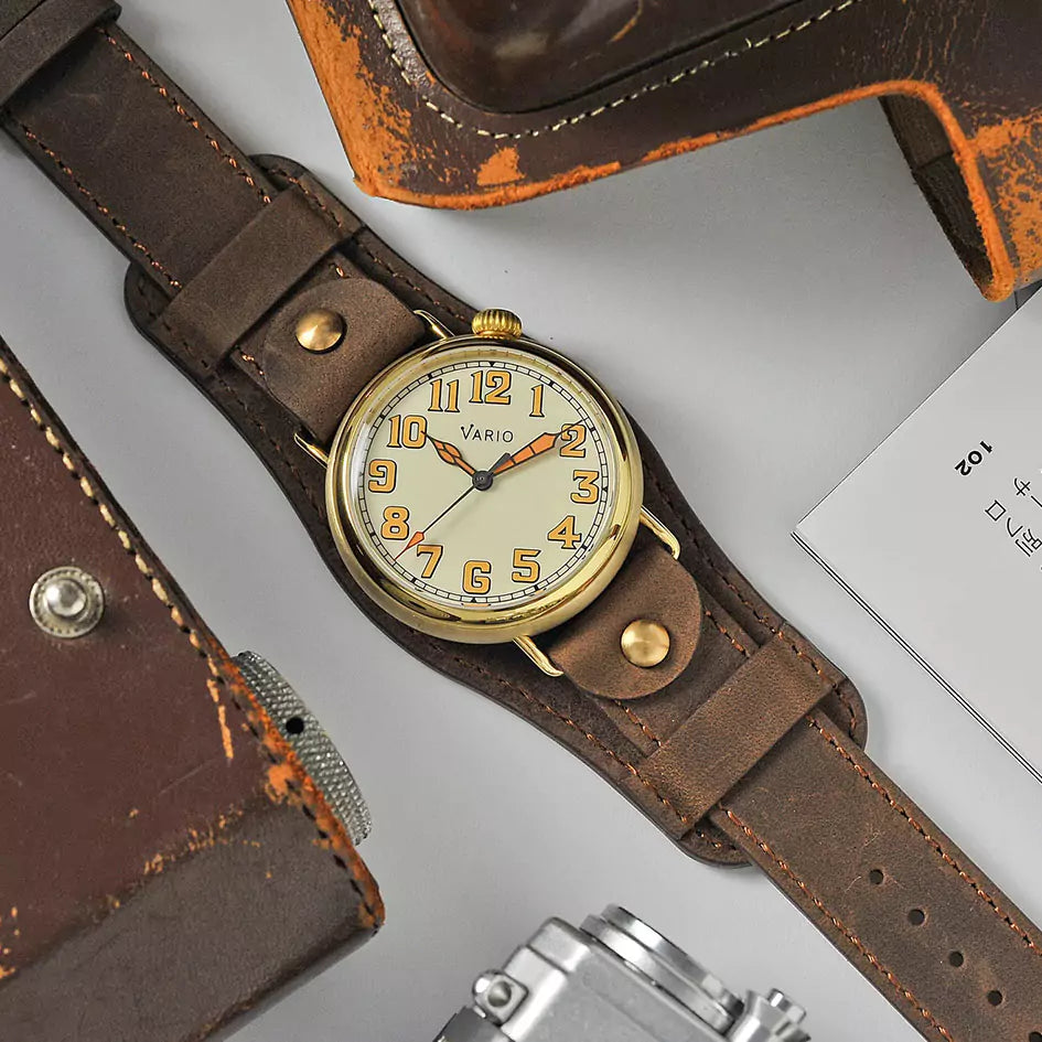 vario-pilot-brass-cream-mood