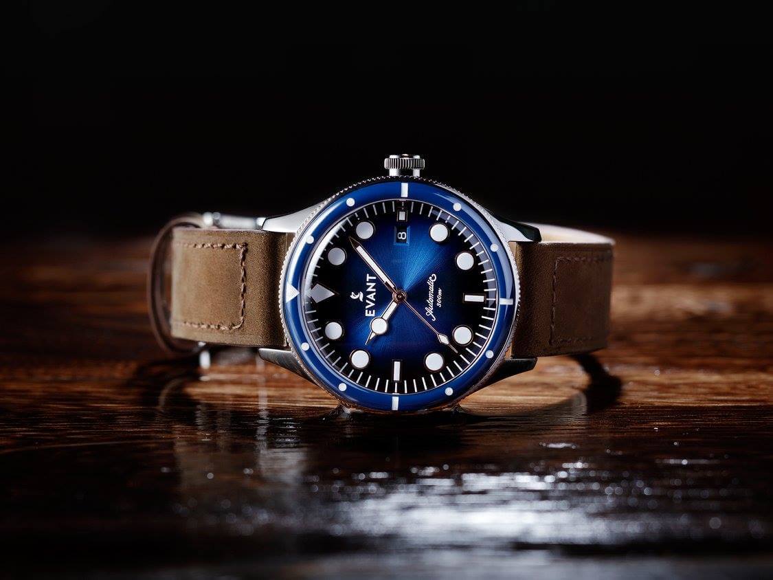 Tropic Diver 300 by Evant Watches, re-emerging design from the 60s – Suave  Watches