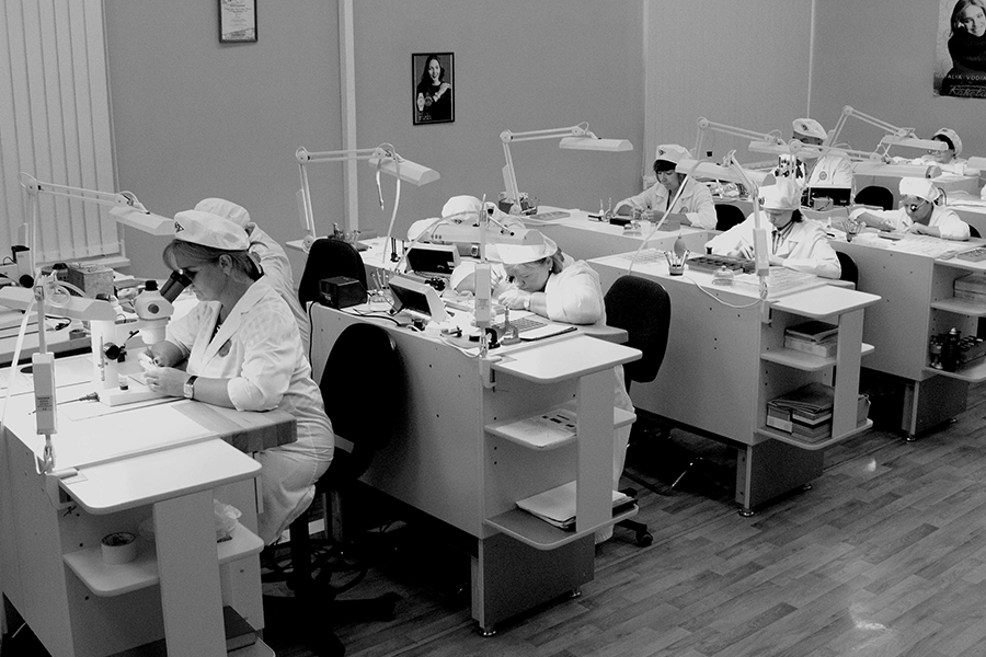 Raketa watches watchmakers at work