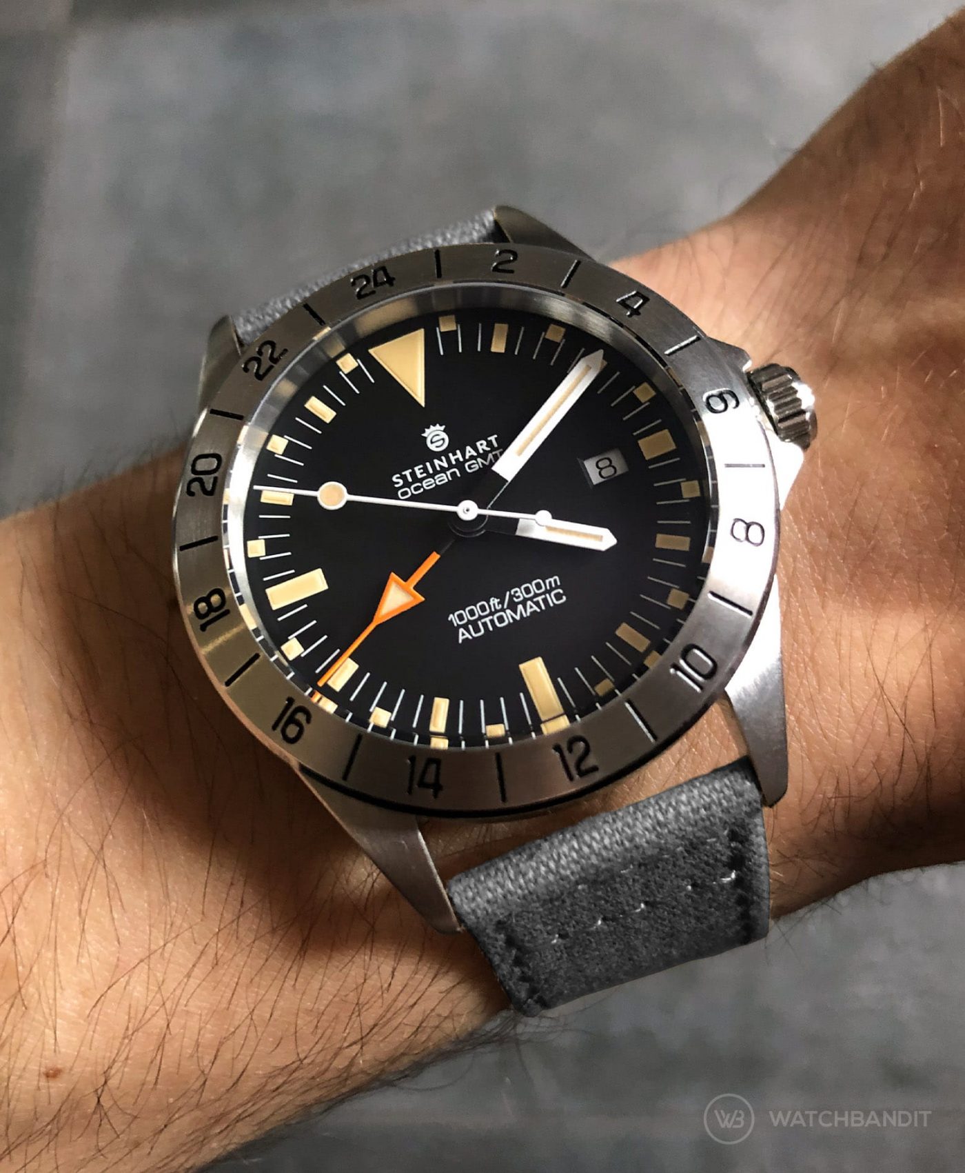Steinhart Ocean Vintage GMT Strap guide dark grey canvas strap watchbandit