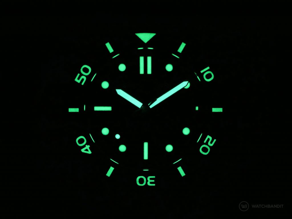 Spinnaker_Hull Diver lume shot