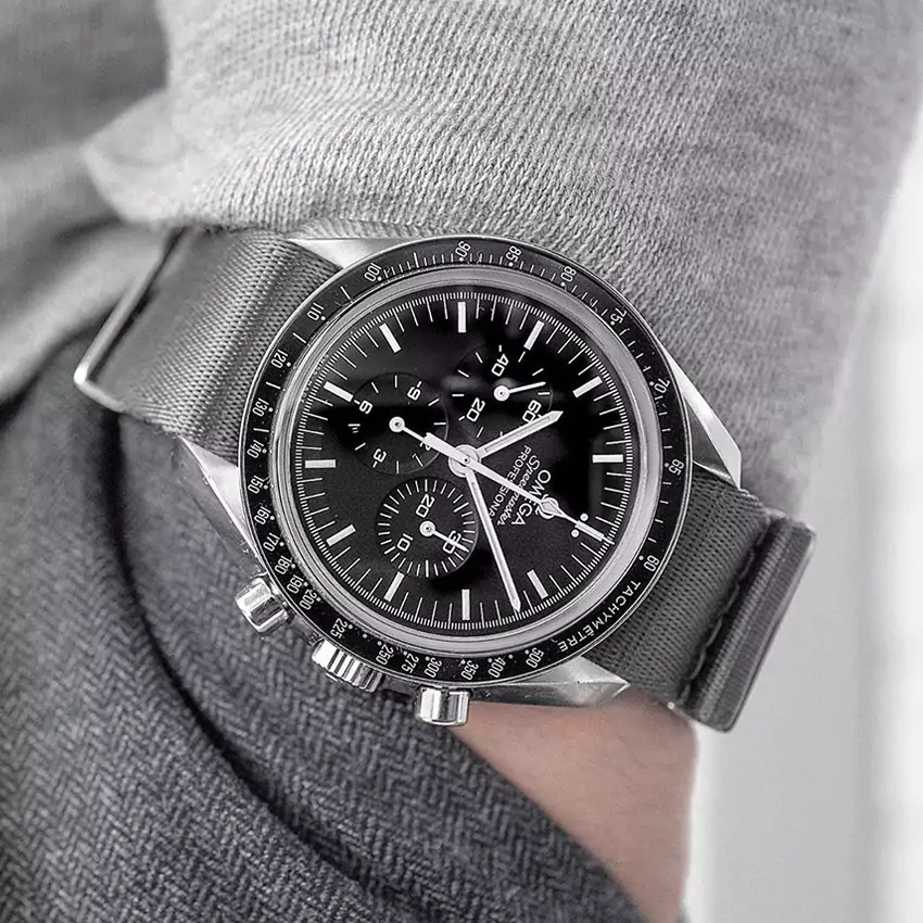 premium-single-piece-nylon-strap-grey-omega-speedmaster-pocketshot-