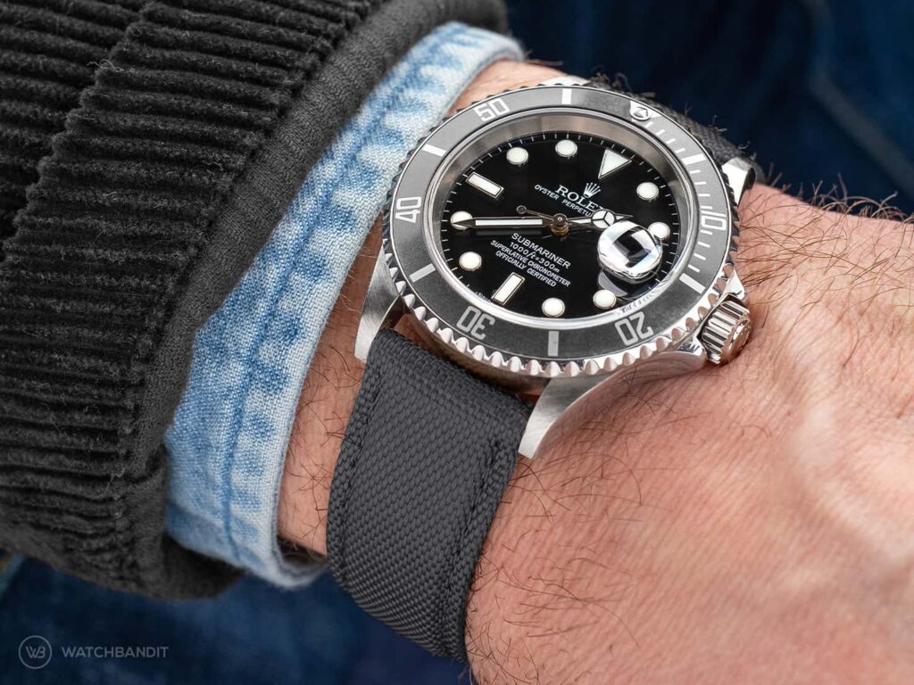Rolex Submariner 14060 - ghost faded bezel- Dark grey Sailcloth strap - Watchbandit