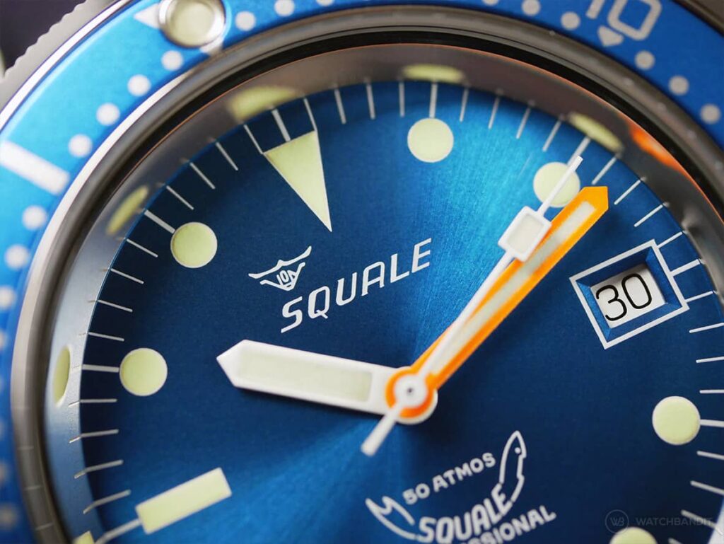 Squale1521-blue sunburst dial macro