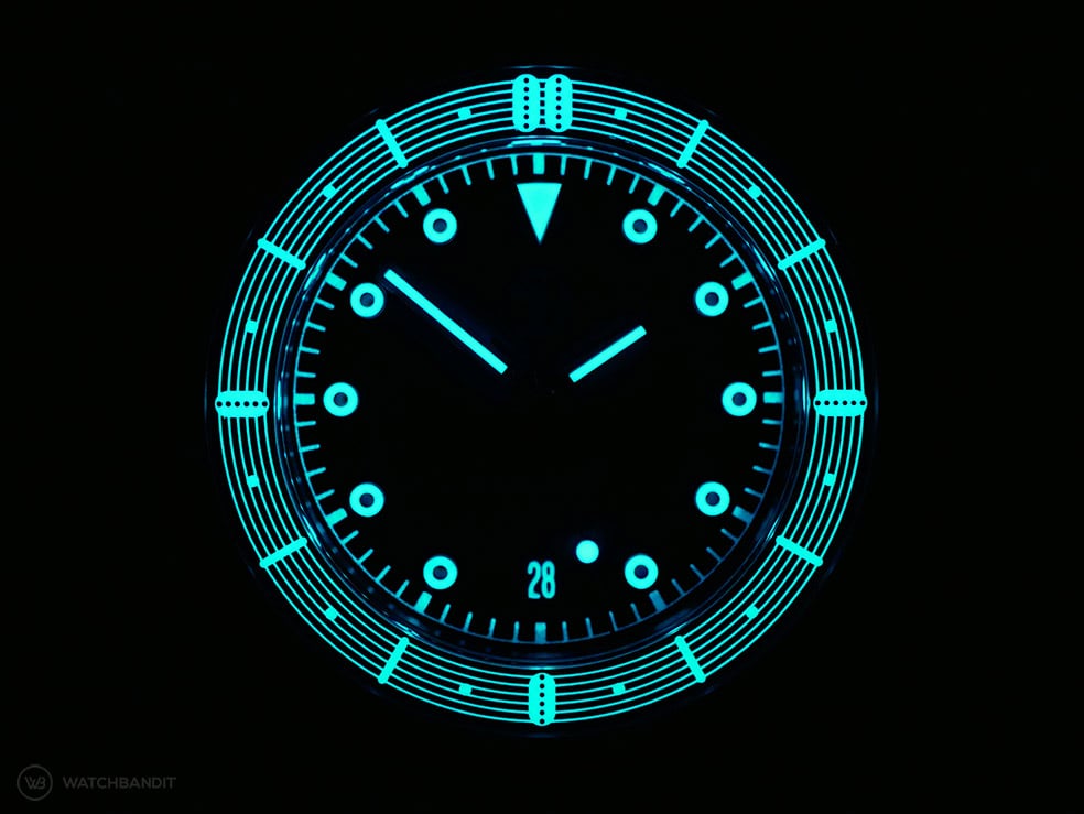 MW Timepieces-Legatodiver_lume shot-min