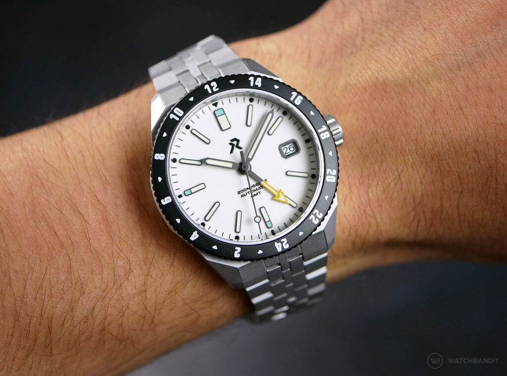 Hands-on: RZE Ascentus GMT – Polaris White - WATCHBANDIT