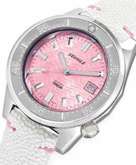 Squale-1521-026-A-ONDA Pink-dial close up-min