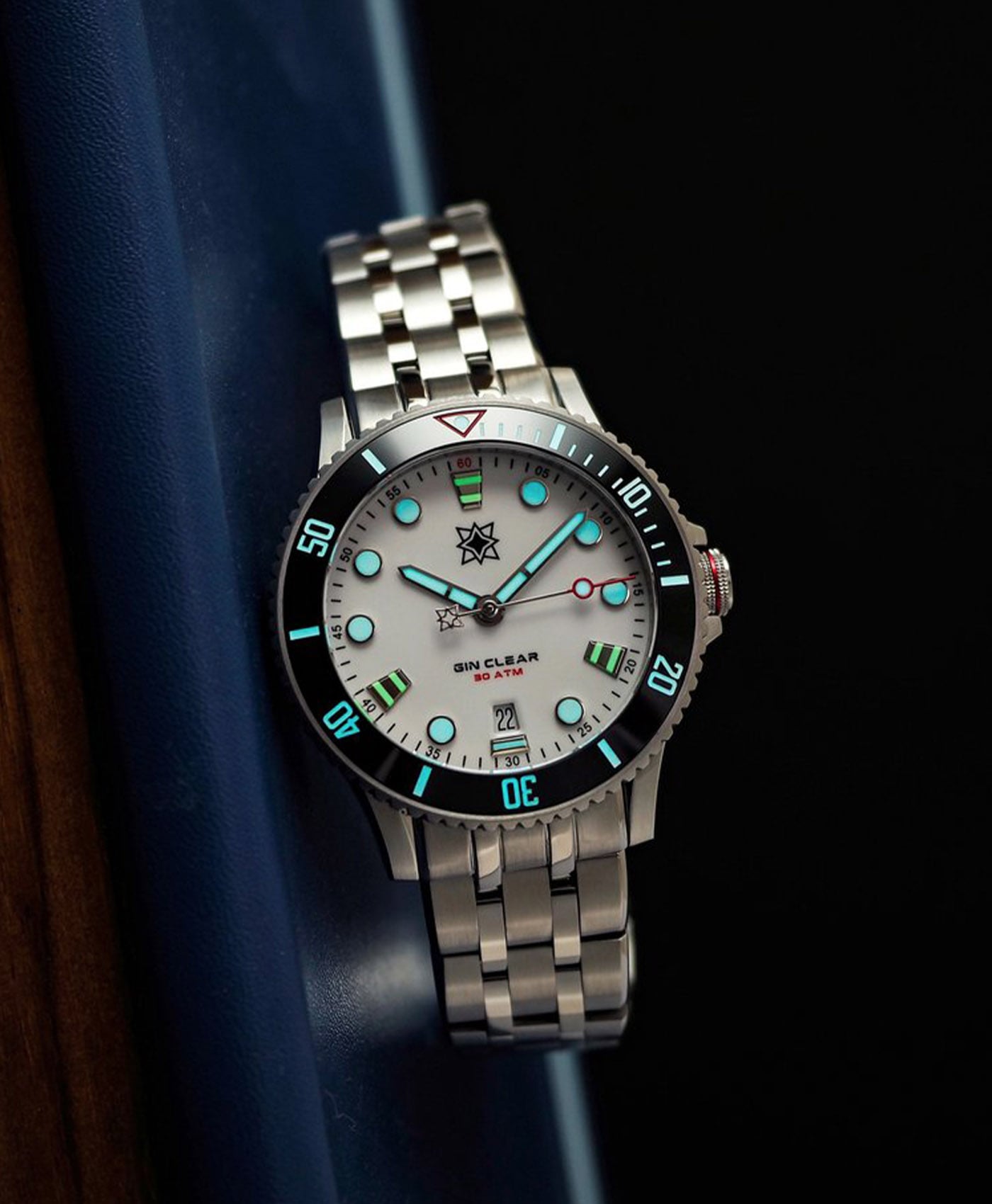 Second Hour - The Gin Clear MkII - Arctic White-lume-min