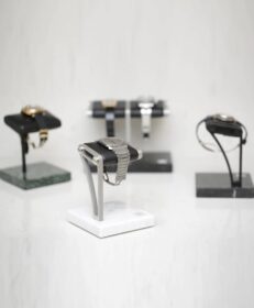 TheWristonomy-WatchStands-Group-Picture-min